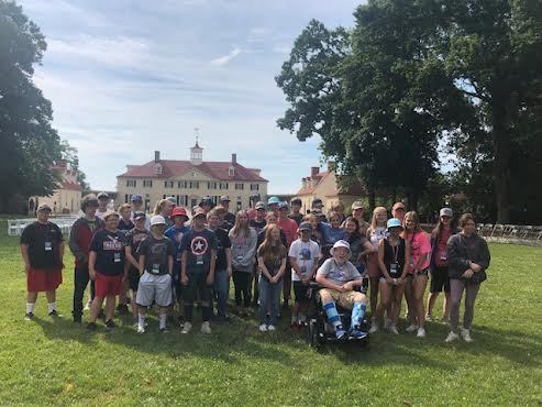 The entire group at Mount Vernon:  Blue Valley, Chapman, Minneapolis, and Riley toured D.C. together.